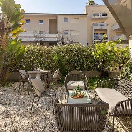 L'oasis Du Bonheur Pied-a-terre Avec Jardin קאן